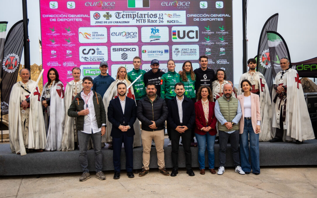 Jerez de los Caballeros vivió la previa del Preeuropeo Templarios MTB con la presentación de los equipos participantes